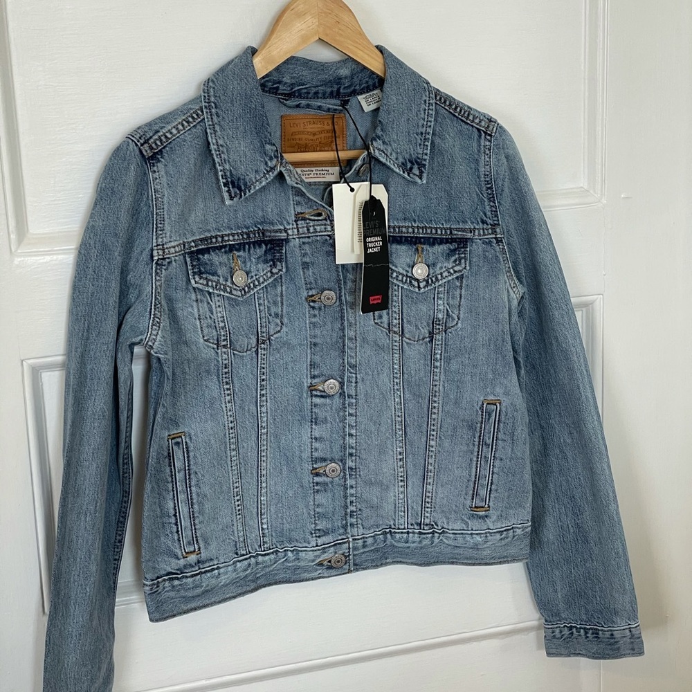 LEVI’S Original Trucker Denim Jacket Sz M NWT